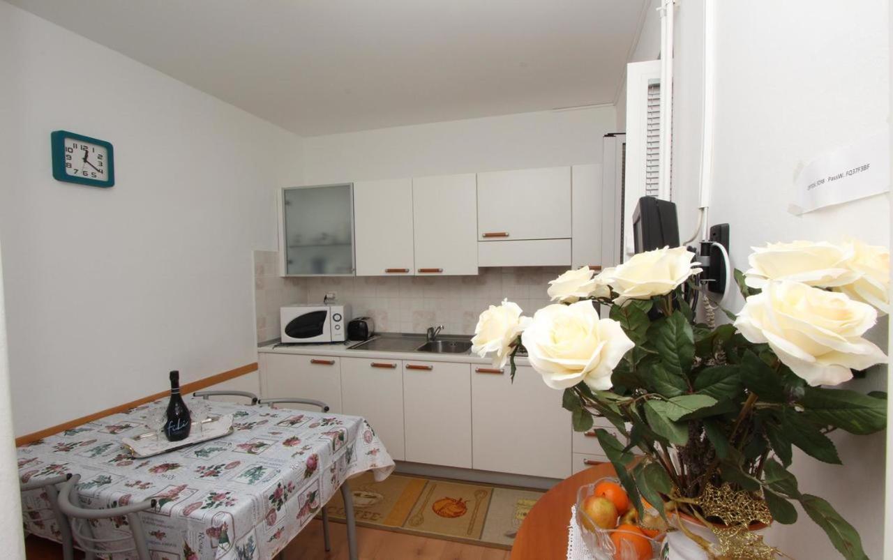 Ondina Apartment *